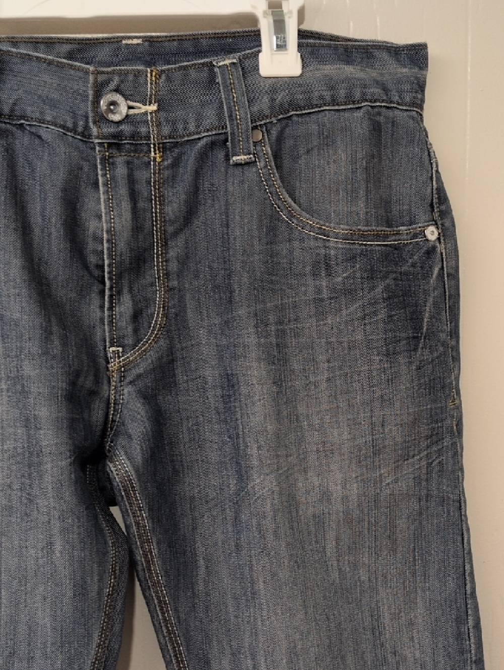 Levi's 514 Slim Straight Jeans in Faded Blue - Picture 5 of 15
